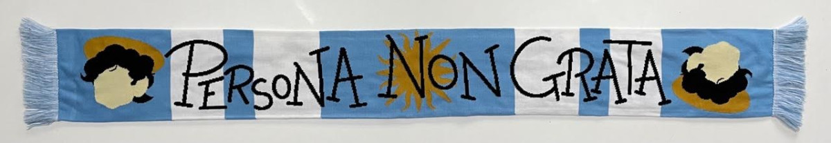 Front of scarf