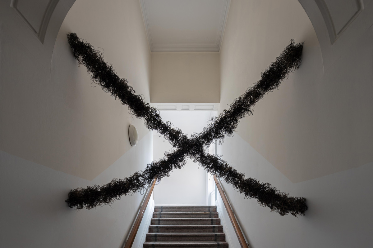 'X'; Hessian, steel wire, acrylic, 300 x 120cm. Photo: Kate Bowe O'Brien